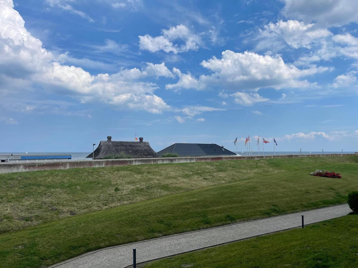 Apartment Fischkoker Mit Meerblick Und Pool Dahme  Bagian luar foto